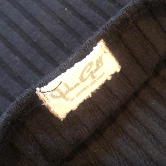 ❤️ Brandy Melville Black Halter Top - Picture 4 of 4